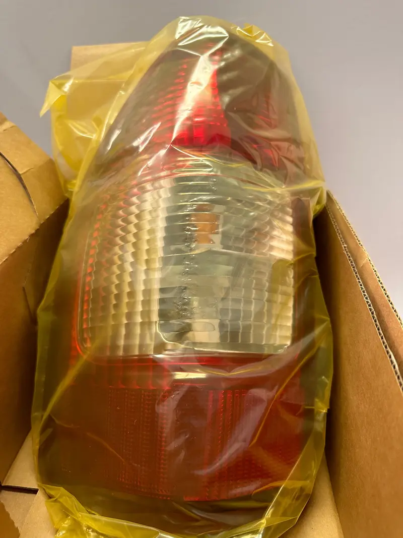Depo 213-1926L-Ae Tail Light Assy L/H 1