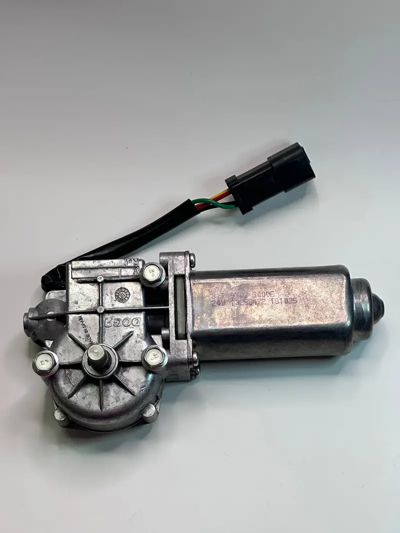 Doga 317 Dc Wiper Motor With Worm Gearbox For Epiroc 6060003054 1