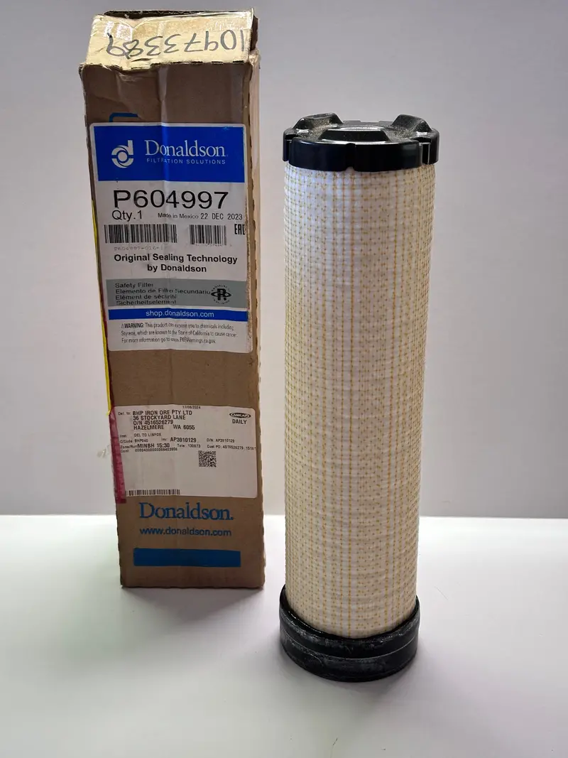 Donaldson P604997 Air Filter, Safety Radialseal 1