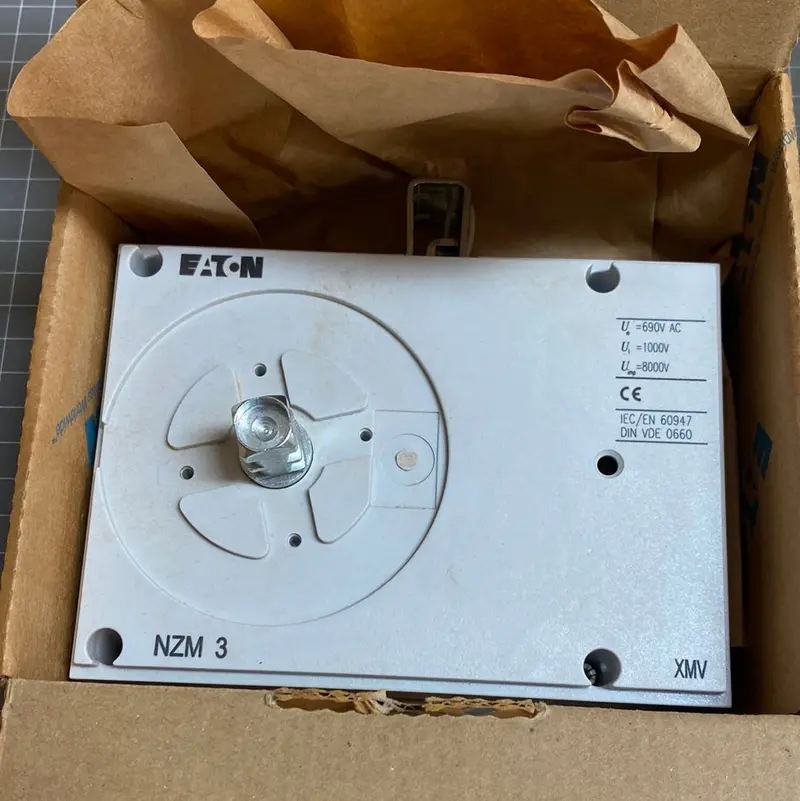 Eaton Nzm3-Xmv Locking Device 1