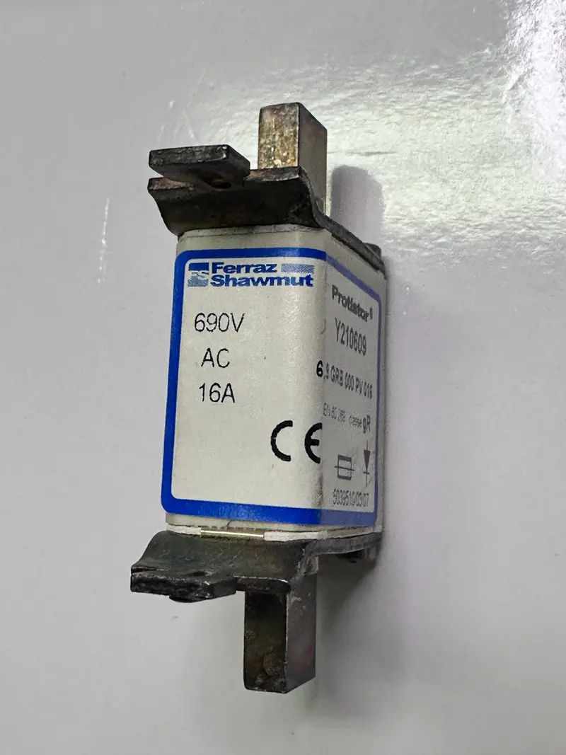 Ferraz Shawmut 16A Grb-Urb Protistor Fuses - 6,9 Grb 000 Pv 016 , Y210609c , Box Of 3 1