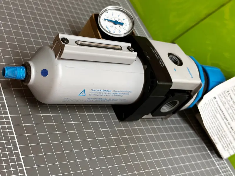 Festo Lfr-M3-G1/2-E10ug Regulator Filter With Gauge 1