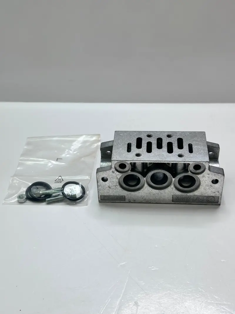 Festo Navw-1/4-1-Iso Manifold Sub-Base With Angled Connections 152789 1