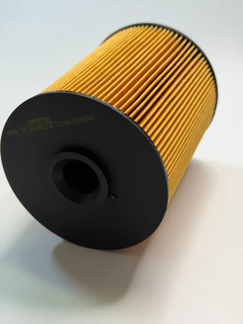 Ff5732 Fleetguard Genuine Fuel Filter 1