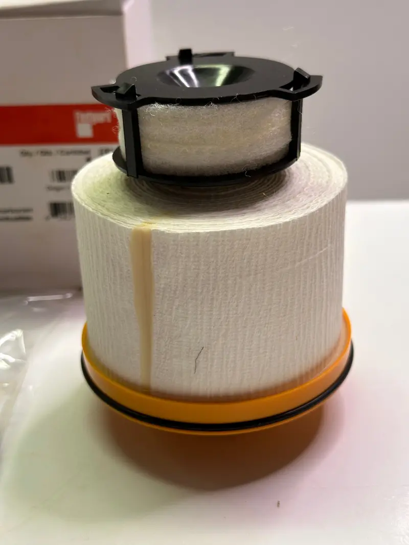 Fleetguard Ff5890 Fuel Filter For Toyota Hilux 1