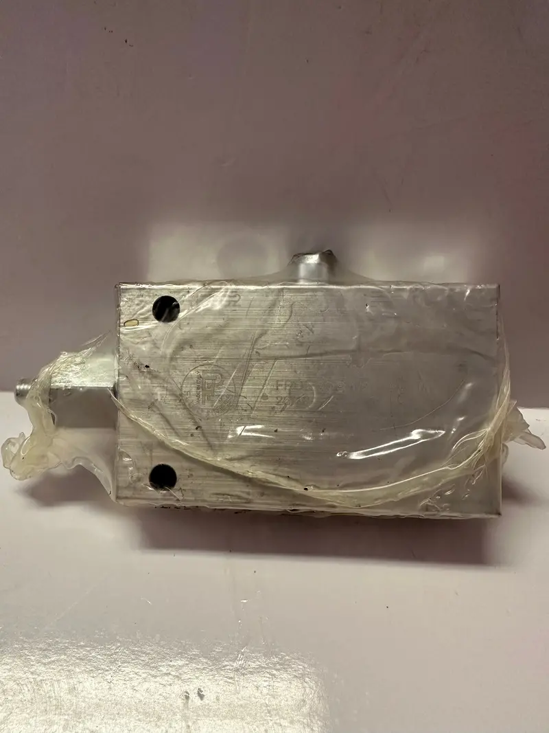 Fluid-Press Fpoe-70-S/2-L-P-A-20 B Over Centre Valve, Inline Mounted, Partially Balanced E Series, Dual 1