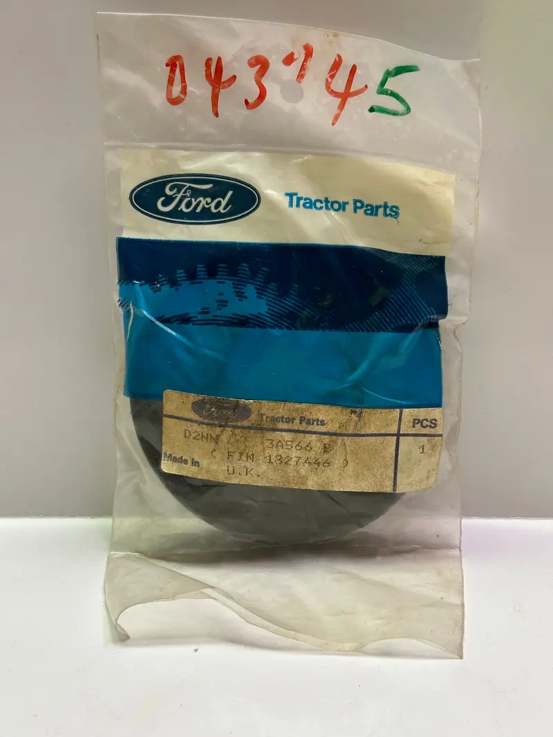 Ford D2nn3a566b Steering Column Grommet 3A566b/D2nn/N Tractor Spare Part 1