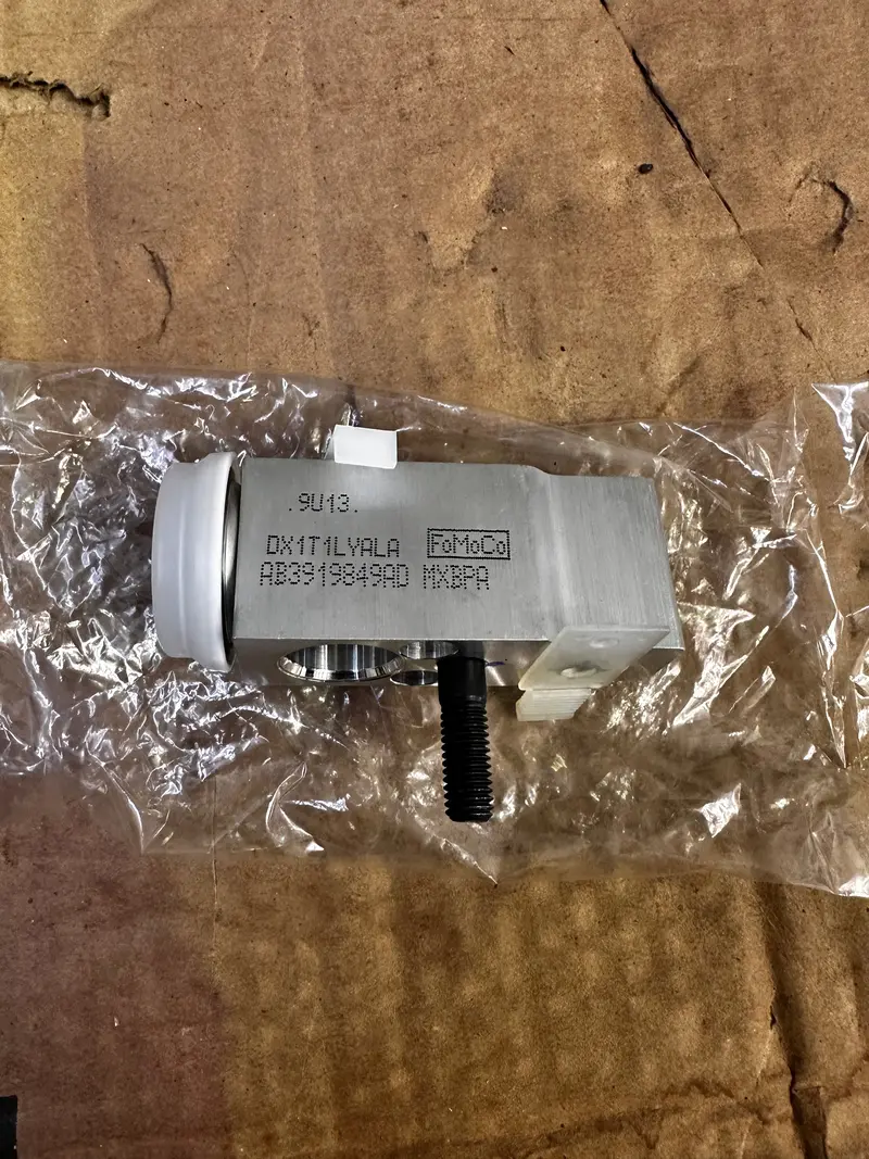Ford Evap Valve Ab3919849ad 1