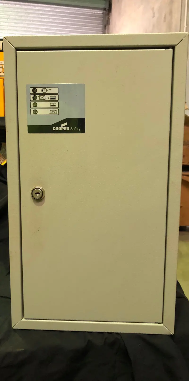 Fulleon 82425Bg Cooper Safety Back-Up Aux Power Supply Unit For Fire System 1