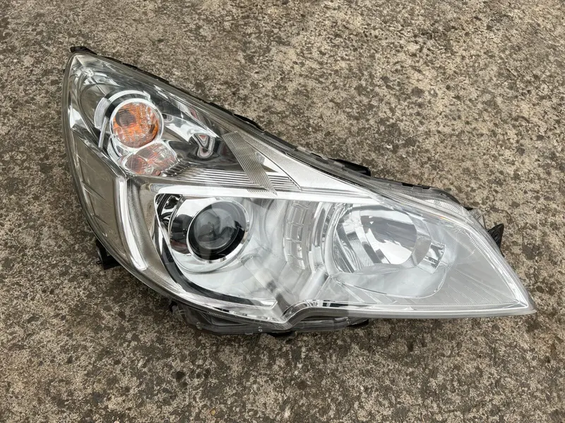 Genine Oem Subaru Liberty 2012 - 2013 Bm Br Driver Side Headlight Rh Good Cond 1