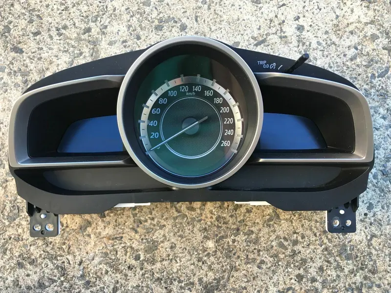Genuine Mazda 3 Sedan Hatch Instrument Dash Cluster Dials Speedo Sp25 Manual 1