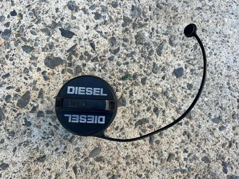Genuine Oem Subaru Forester Sh 2008 - 2012 Diesel Fuel Tank Petrol Cap Lid Ee20 1