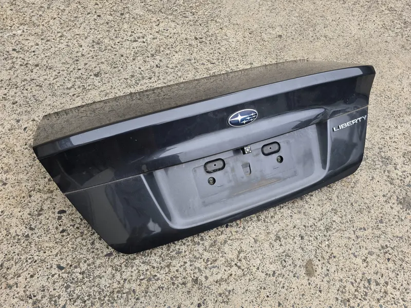 Genuine Oem Subaru Liberty Gen 4 2003 - 09 Sedan Boot Lid W Garnish Grey 61K 1