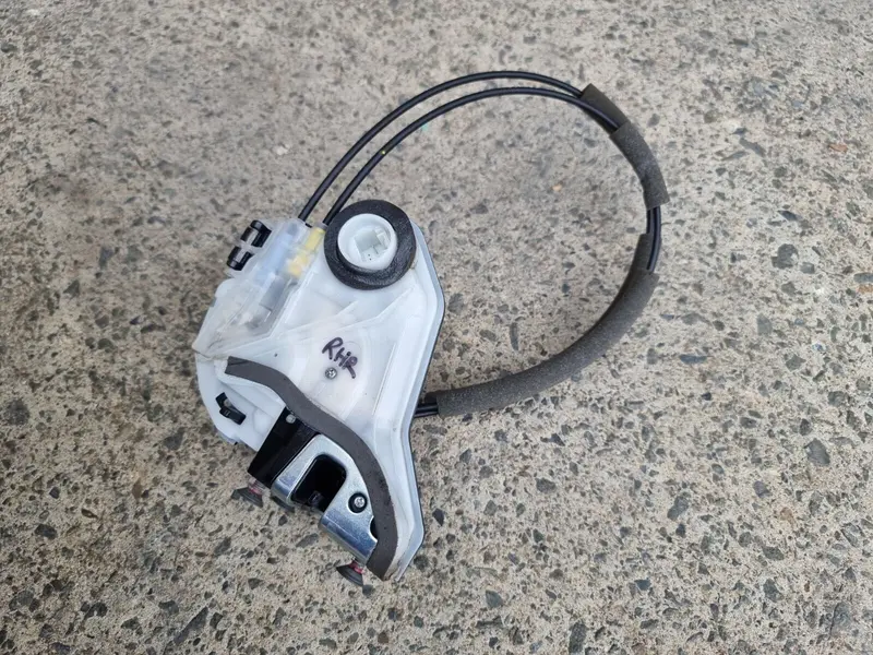 Genuine Oem Subaru Xv Gt 2017 - 2021 Door Lock Actuator Right Rear Passenger Rhr 1