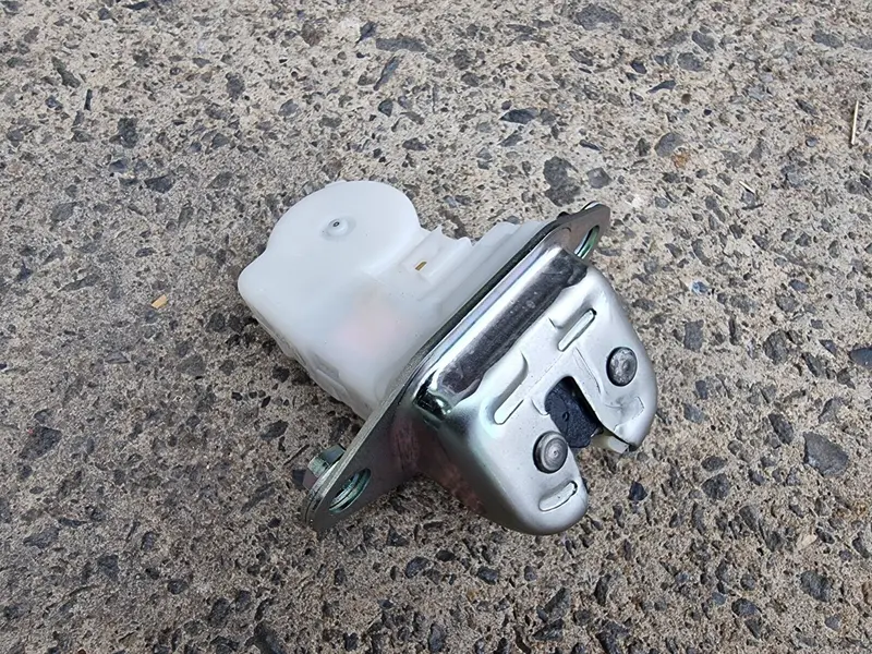 Genuine Oem Subaru Xv Gt 2017 - 21 Rear Hatch Boot Tailgate Door Lock Actuator 1