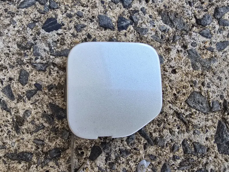 Genuine Subaru Forester 2008 - 12 Sh Rear Bumper Tow Cap Cover Panel White 37J 1