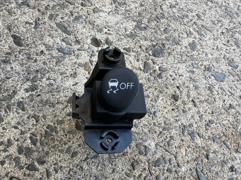 Genuine Subaru Forester 2008 - 2012 Sh Traction Control Button Switch On Off 1