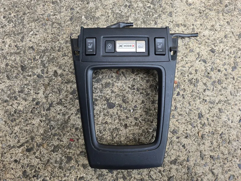 Genuine Subaru Forester 2016 -18 Sj Shifter Console Heated Seat Panel Trim Piece 1