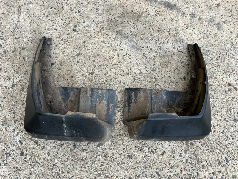 Genuine Subaru Forester Sh 08 - 12 Rear Bumper Bar Lower Mud Flaps Pair Genuine 1