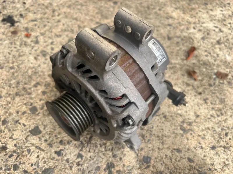 Genuine Subaru Forester Sh 11 -12 Fb25 Alternator Battery Charging 6 23700 Aa711 1