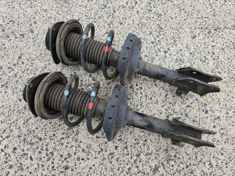 Genuine Subaru Forester Sh 2008 - 12 Front Suspension Struts Set Pair S Edition 1