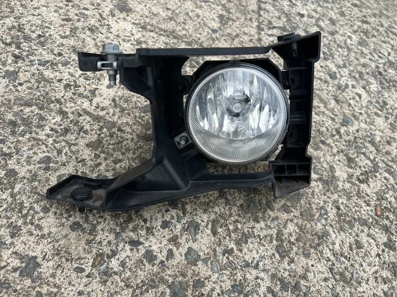 Genuine Subaru Forester Sj 2015 - 18 Lhf Left Hand Passenger Fog Spot Light Lamp 1