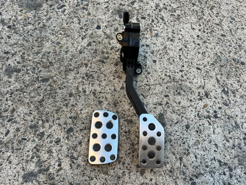 Genuine Subaru Forester Sk 2018 - 21 Accelerator Throttle Pedal Metal Brake Stop 1