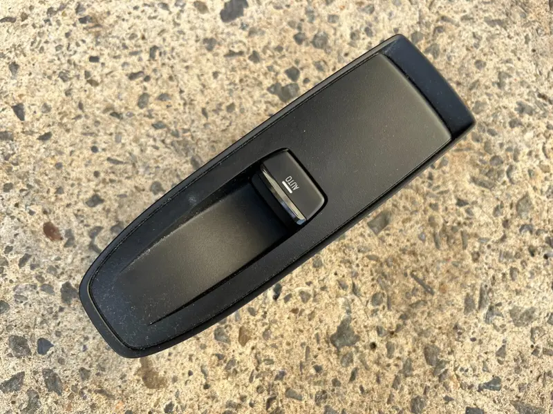 Genuine Subaru Forester Sk 2018 -21 Passenger Power Window Control Module Switch 1