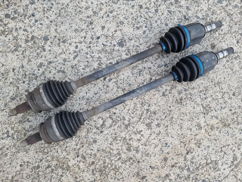 Genuine Subaru Impreza Gh 2008 - 11 Front Driveshafts Cv Joints Drive Shafts Cvs 1