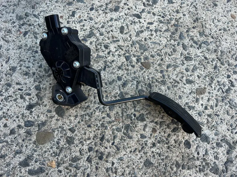 Genuine Subaru Impreza Gh 2008 -2011 Accelerator Throttle Pedal Rubber Foot Pad 1