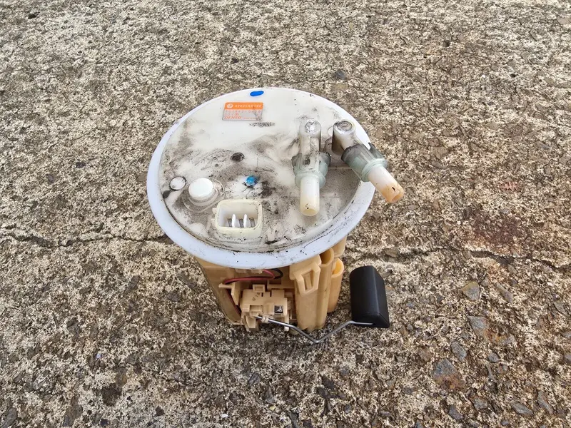Genuine Subaru Impreza Gh Rs 2008 - 11 Factory Fuel Pump Petrol Denso 42021Ag100 1