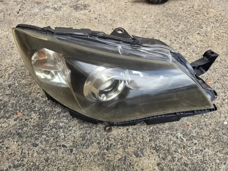 Genuine Subaru Impreza Hatch Gh 07 -11 Right Front Halogen Headlight Rh 1