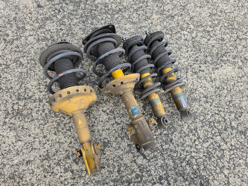 Genuine Subaru Liberty 03 - 09 Factory Bilstein Suspension Struts Springs 201Kms 1