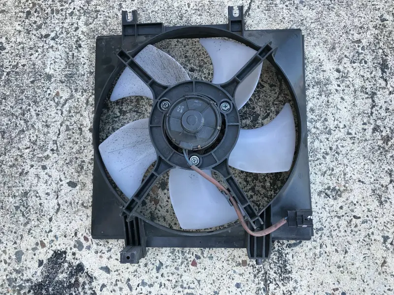 Genuine Subaru Liberty Outback Gen 4 Right Radiator Cooling Thermo Fan Rh R 1