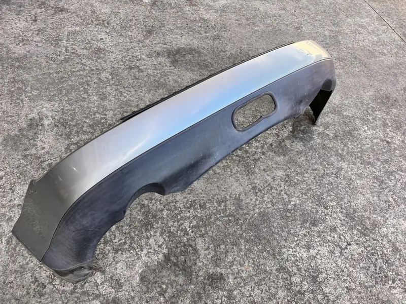 Genuine Subaru Tribeca 2006 - 2007 Rear Bumper Bar Cover Back Bumperbar Silver 1