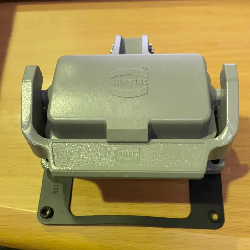 Harting Heavy Duty Connector Housing 10B-Agg-Lb-K 1