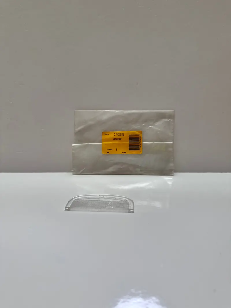 Hella 2.1428.03 Clear Replacement Lens For 2550 License Plate Lamp 1