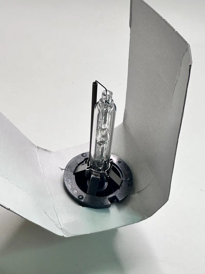 Hella Xn4000 Xenon Gas Discharge Globe D2s (4200K) 007.949-102 1