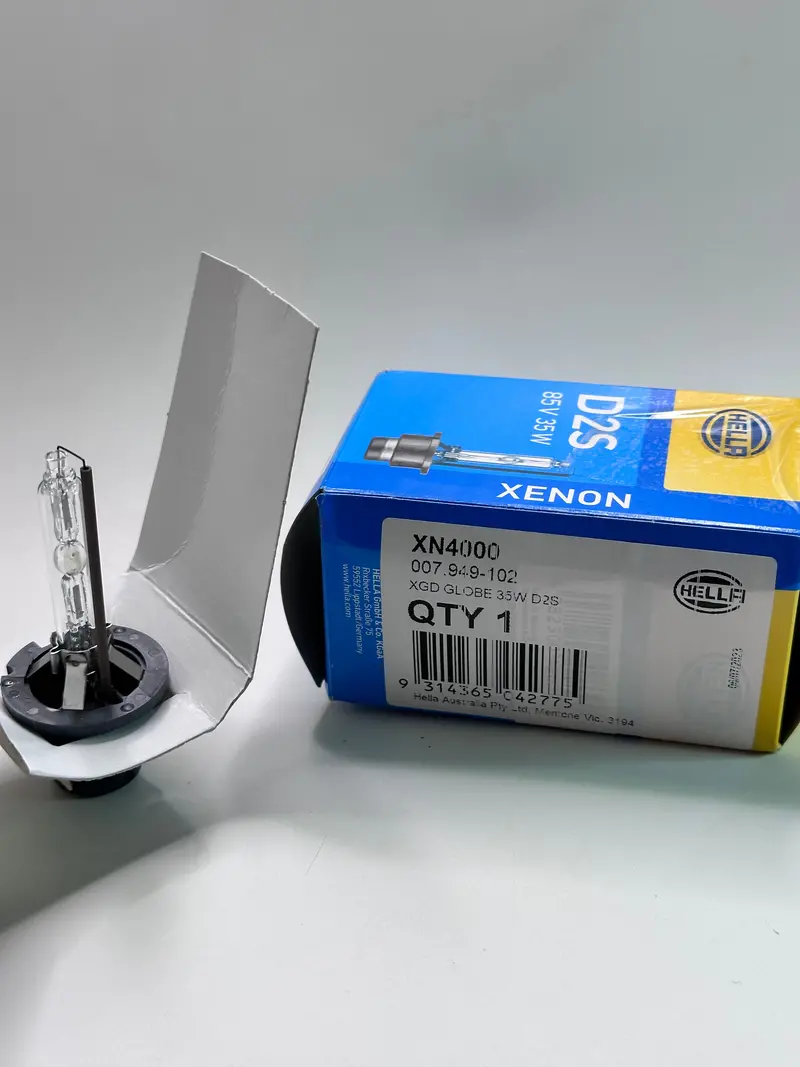 Hella Xn4000 Xenon Gas Discharge Globe D2s (4200K) 007.949-102 2