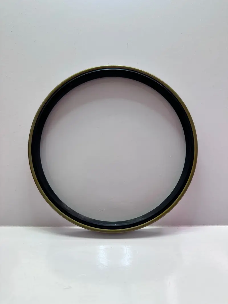 Hino Sz311-01046 Front Hub Seal 1