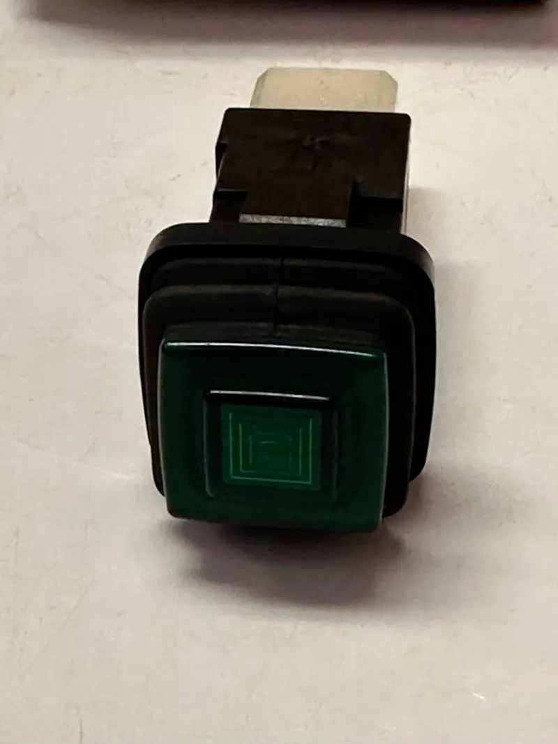 Hitachi 4354077 Switch 1