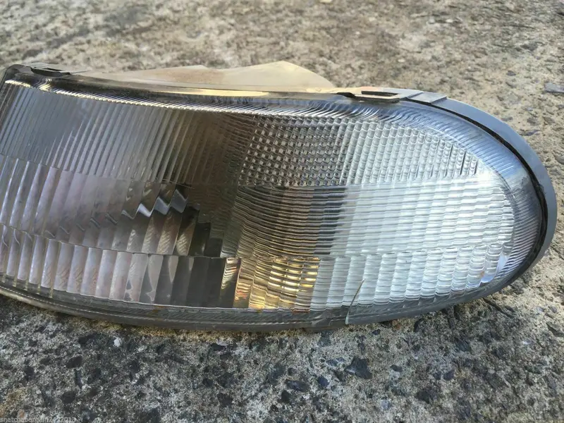 Holden Commodore Vn Sedan Front Corner Left Left Passenger Side Indicator 2
