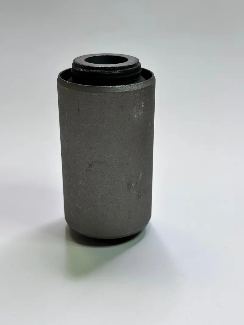 Isuzu 8970748260 Rear Leaf Spring Bush For Nkr, Npr, Nkr55 1