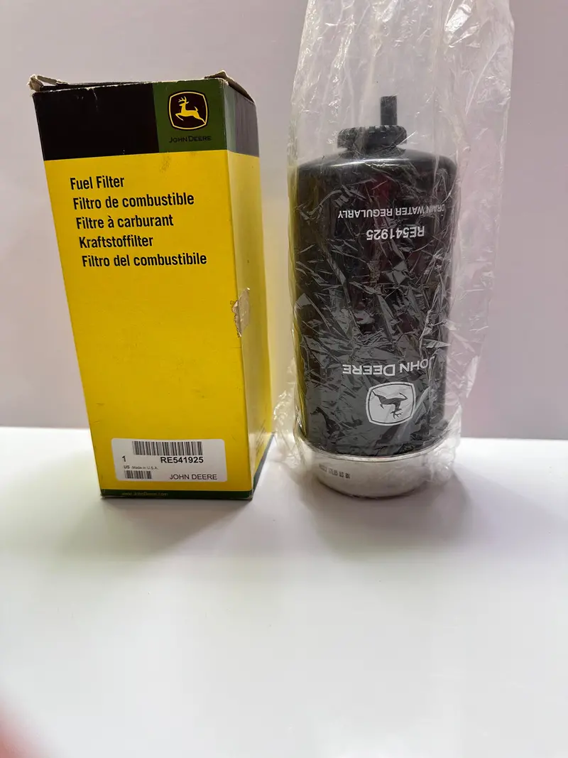 John Deere Re541925 Final Fuel Filter 1