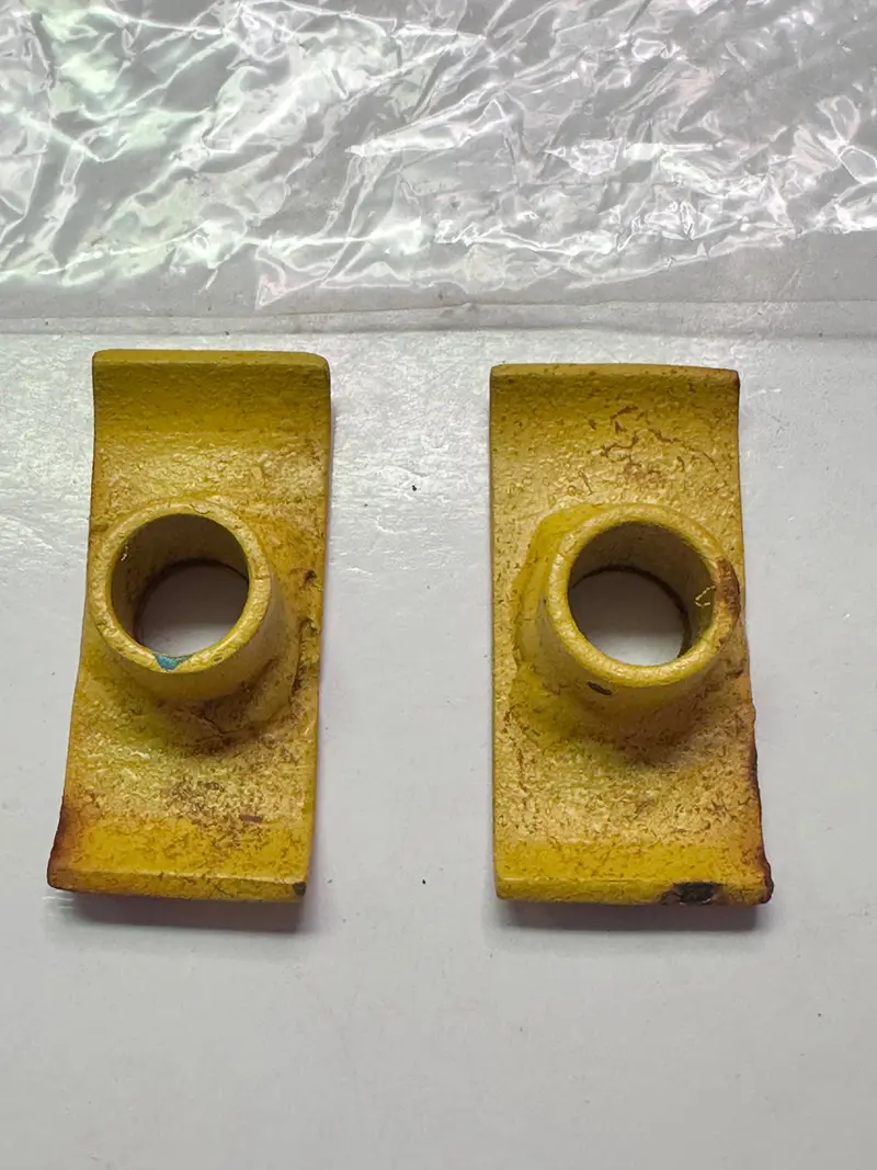 Komatsu 104-62-23180 Clip 1