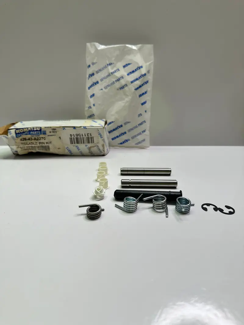 Komatsu 426-43-A2270 Genuine Treadle Pin Kit For Wa800-2Lc 1