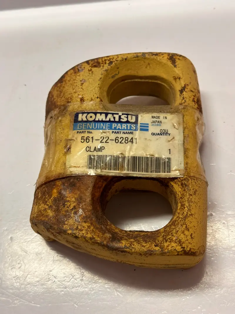 Komatsu 561-22-62841 Clamp 1