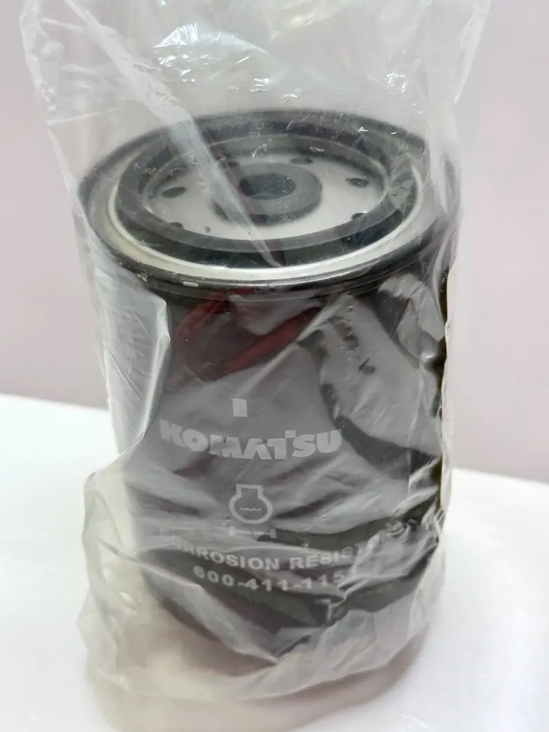 Komatsu 600-411-1151 Cartridge / Coolant Filter 2