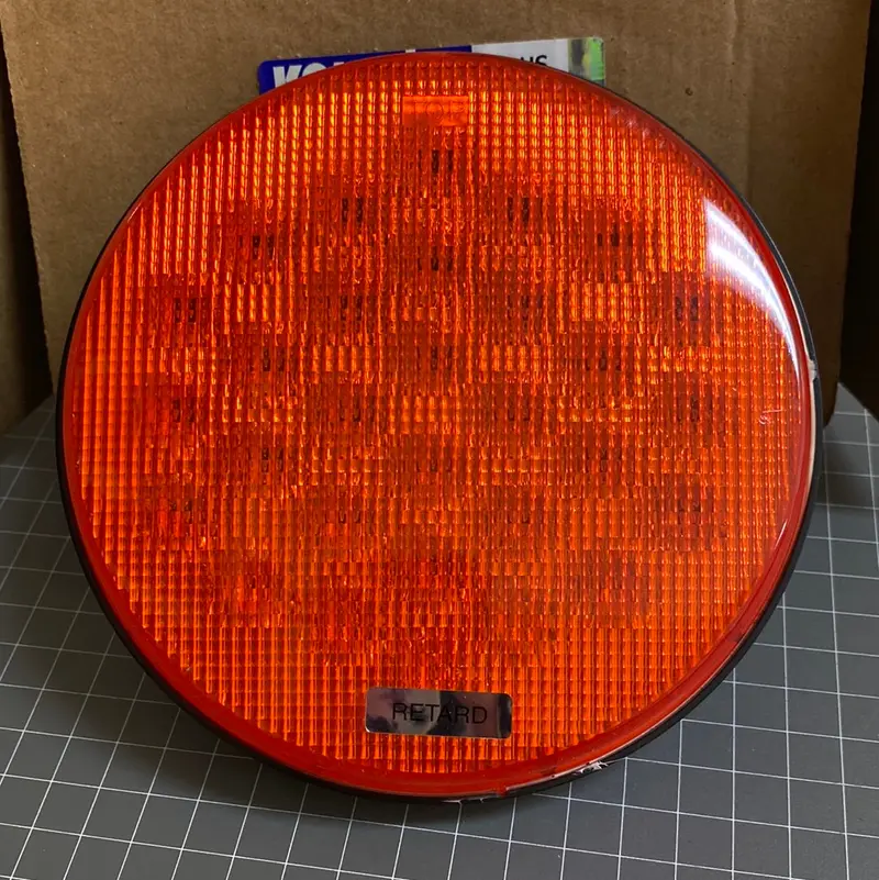 Komatsu Ak4696 Lens/Reflector Unit, 24V, Led, Rtd 1