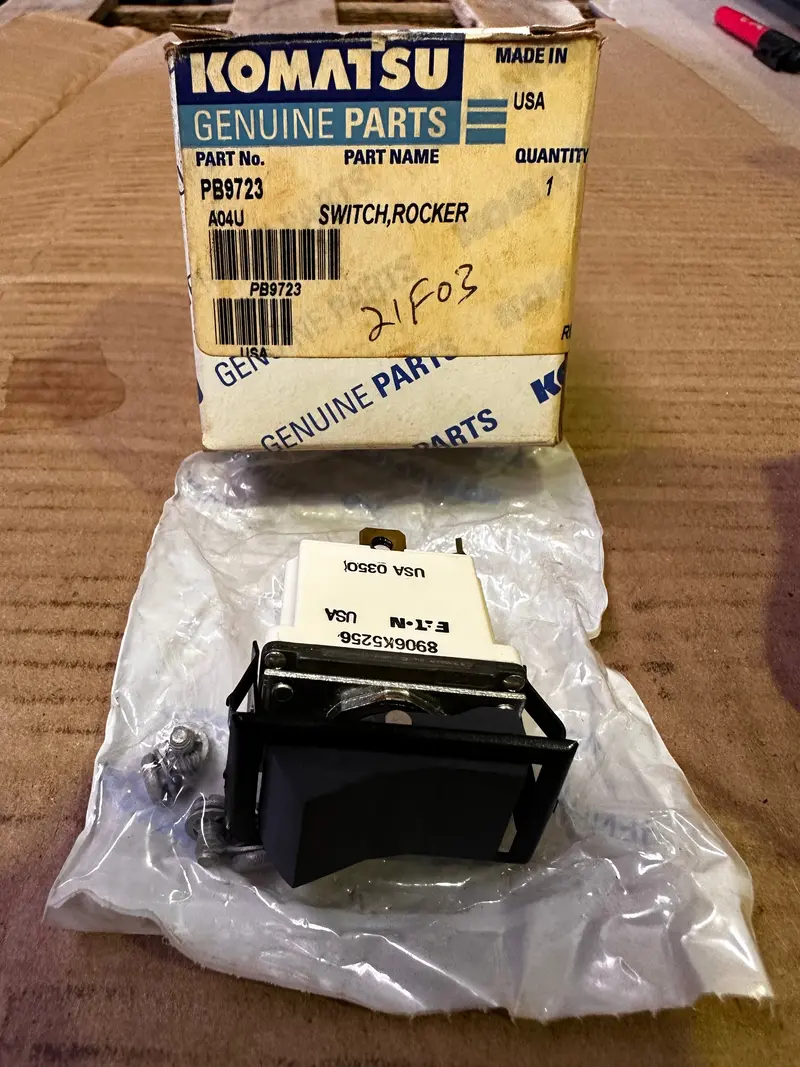 Komatsu Pb9723 Rocker Switch 2